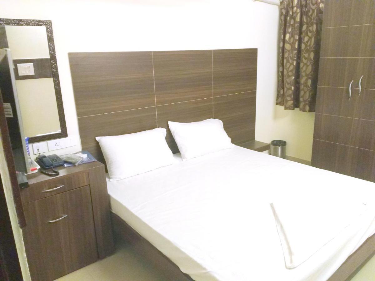 Hotel Amrita Mogappair Chennai Exterior photo